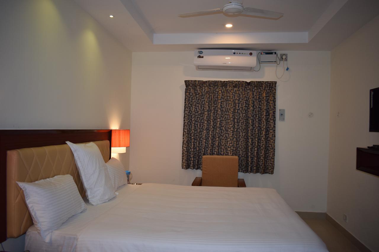 Ak Sea View Residency Hotel Pondicherry Exterior photo