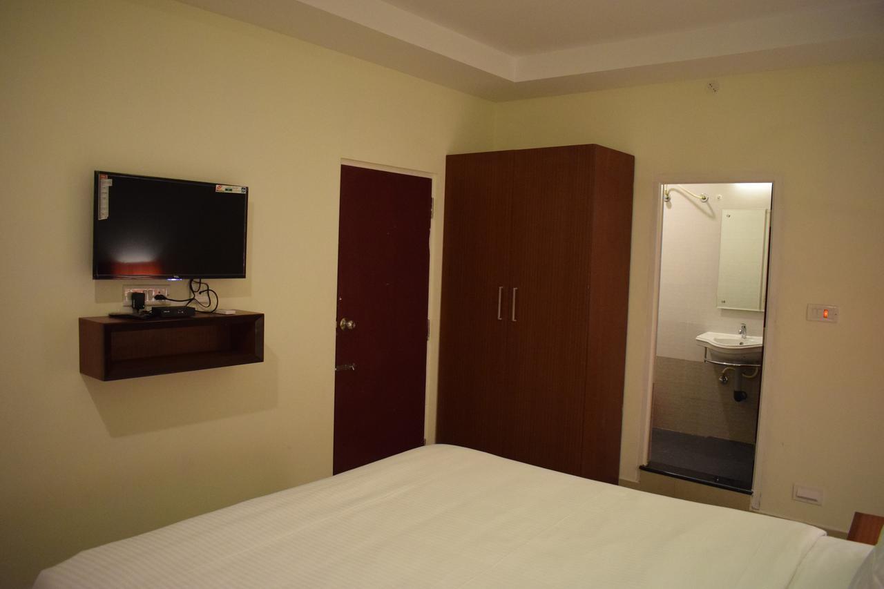 Ak Sea View Residency Hotel Pondicherry Exterior photo